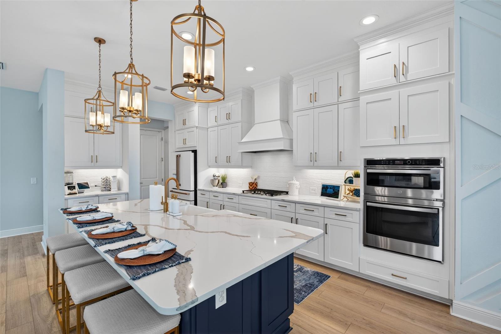 10269 CANAVERAL CIR, SARASOTA, FL, 34241