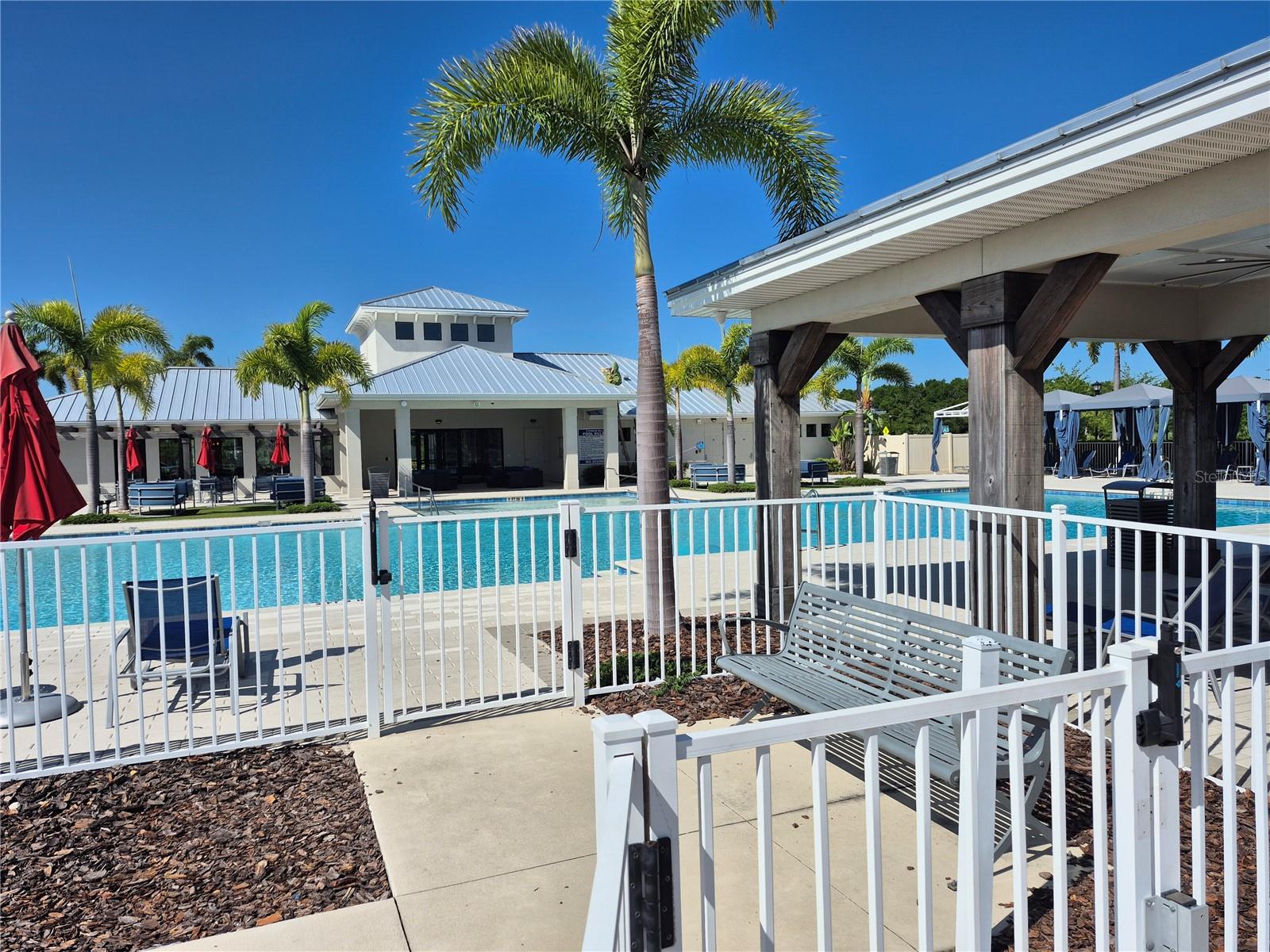 7033 KING CREEK DR, SUN CITY CENTER, FL, 33573