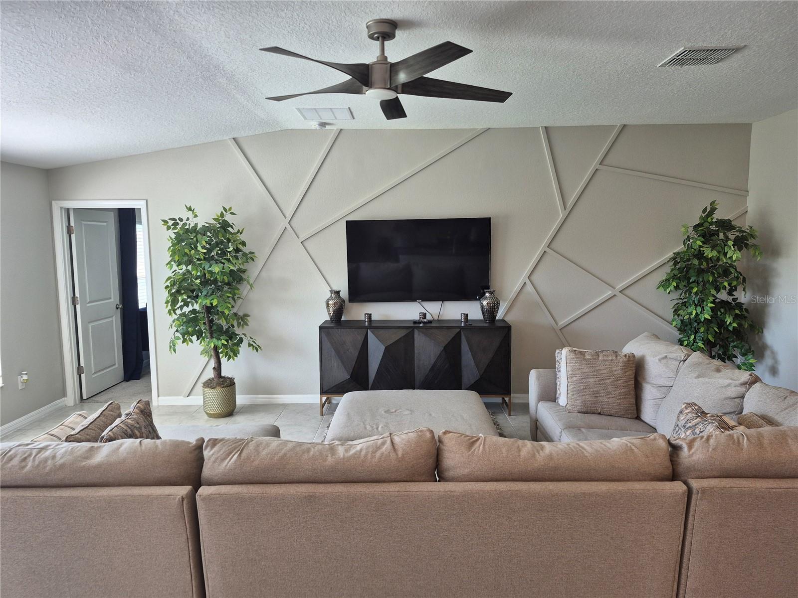 7033 KING CREEK DR, SUN CITY CENTER, FL, 33573
