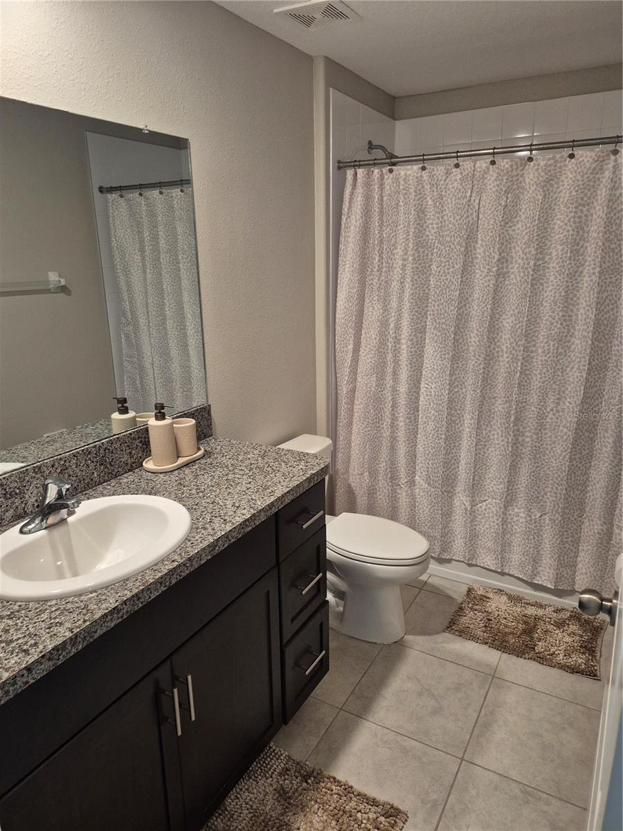 7033 KING CREEK DR, SUN CITY CENTER, FL, 33573