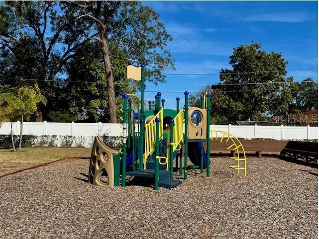 8031 TIMBERWOOD LN, ORLANDO, FL, 32825
