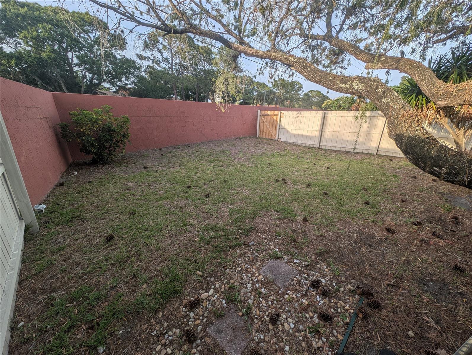 2042 SUNSET GROVE LN, CLEARWATER, FL, 33765