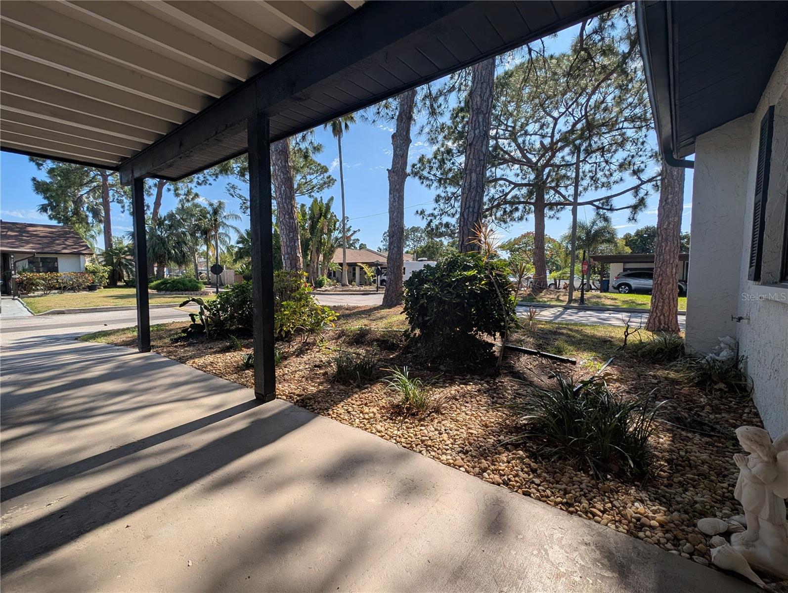 2042 SUNSET GROVE LN, CLEARWATER, FL, 33765