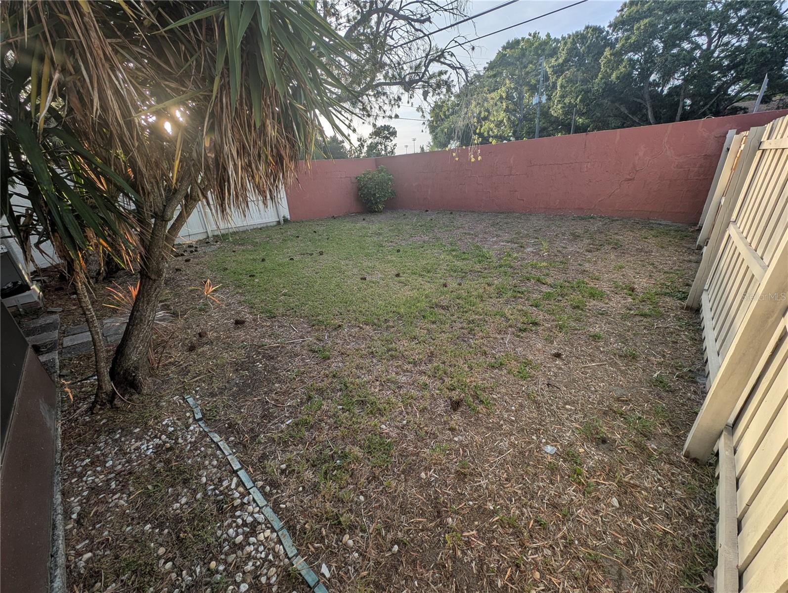 2042 SUNSET GROVE LN, CLEARWATER, FL, 33765