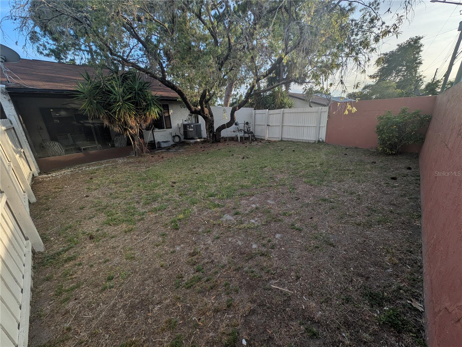 2042 SUNSET GROVE LN, CLEARWATER, FL, 33765