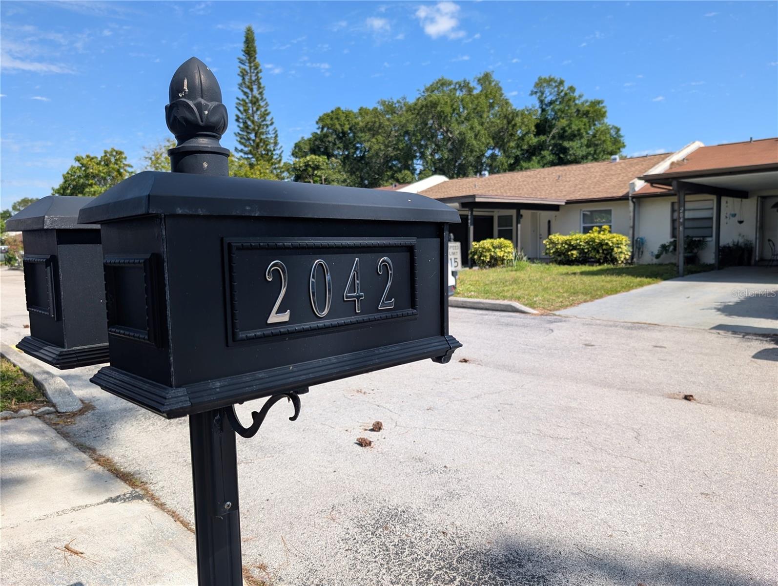 2042 SUNSET GROVE LN, CLEARWATER, FL, 33765