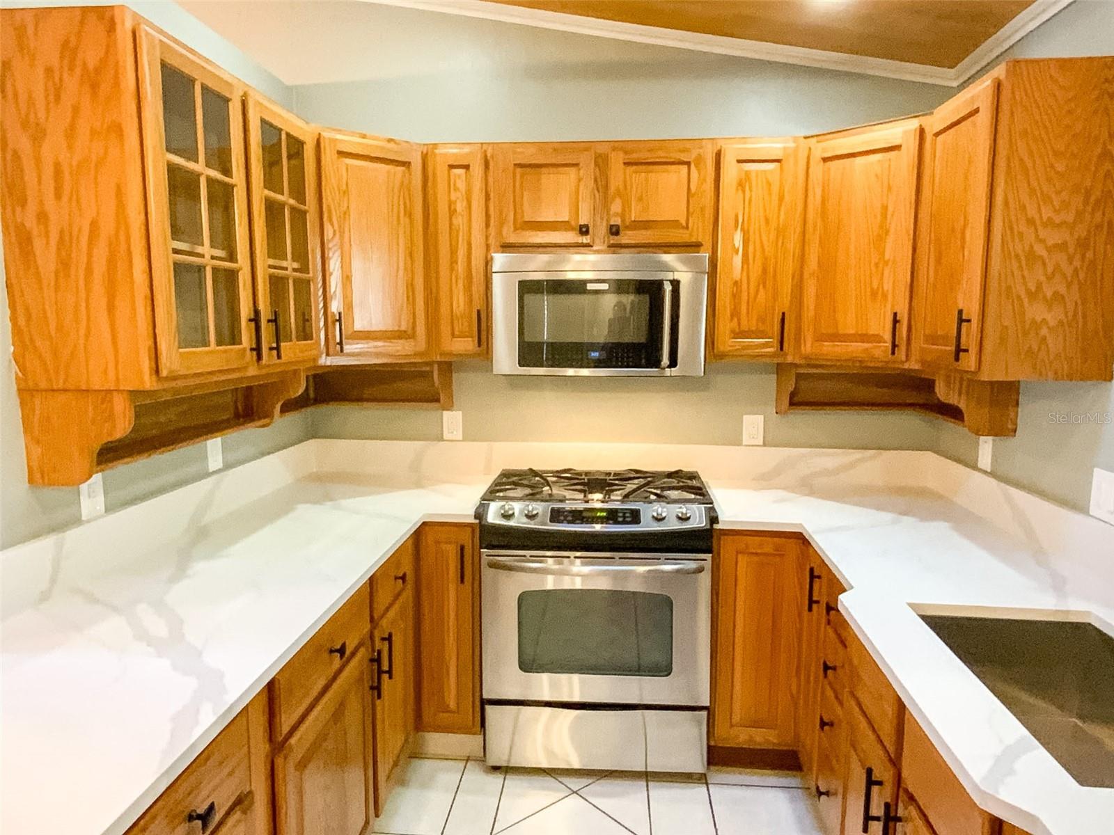 657 BROADWAY #B, DUNEDIN, FL, 34698