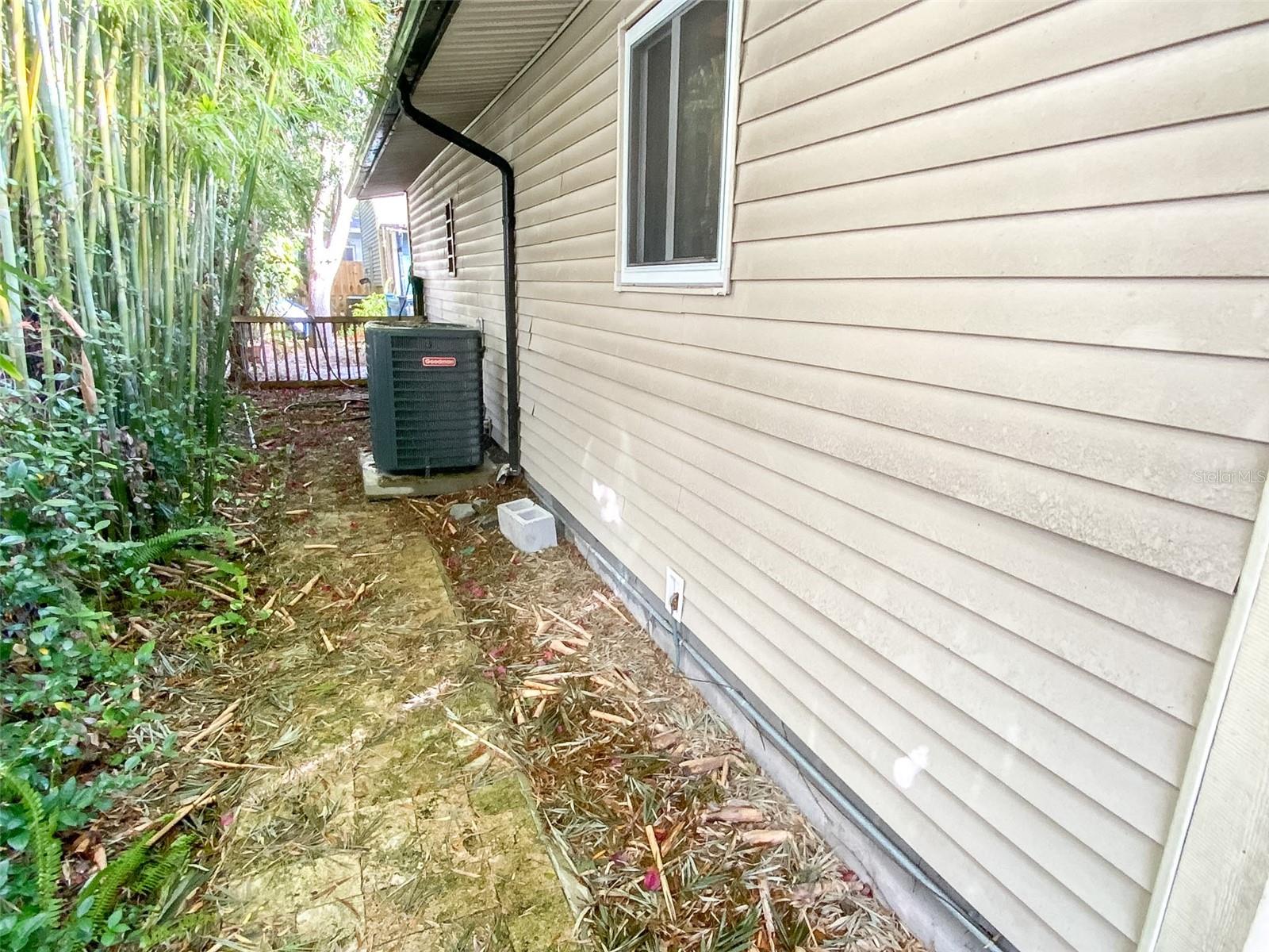657 BROADWAY #B, DUNEDIN, FL, 34698