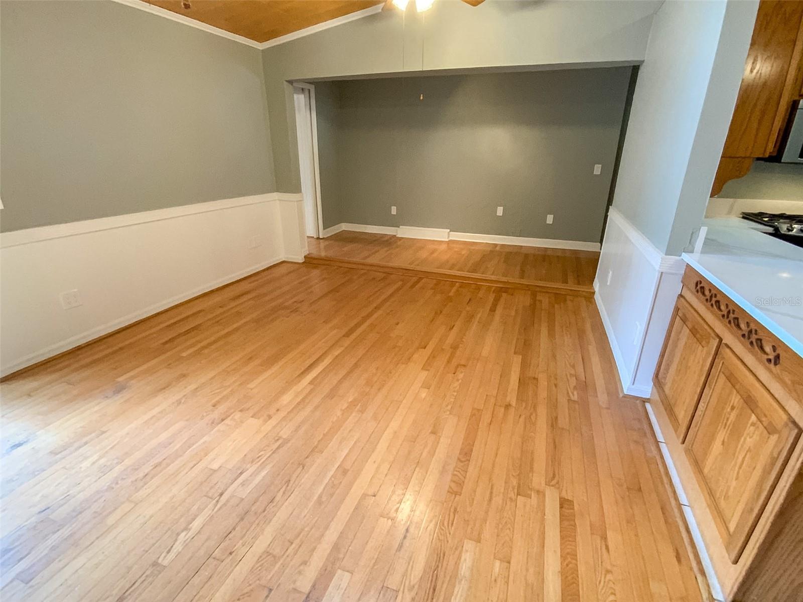 657 BROADWAY #B, DUNEDIN, FL, 34698