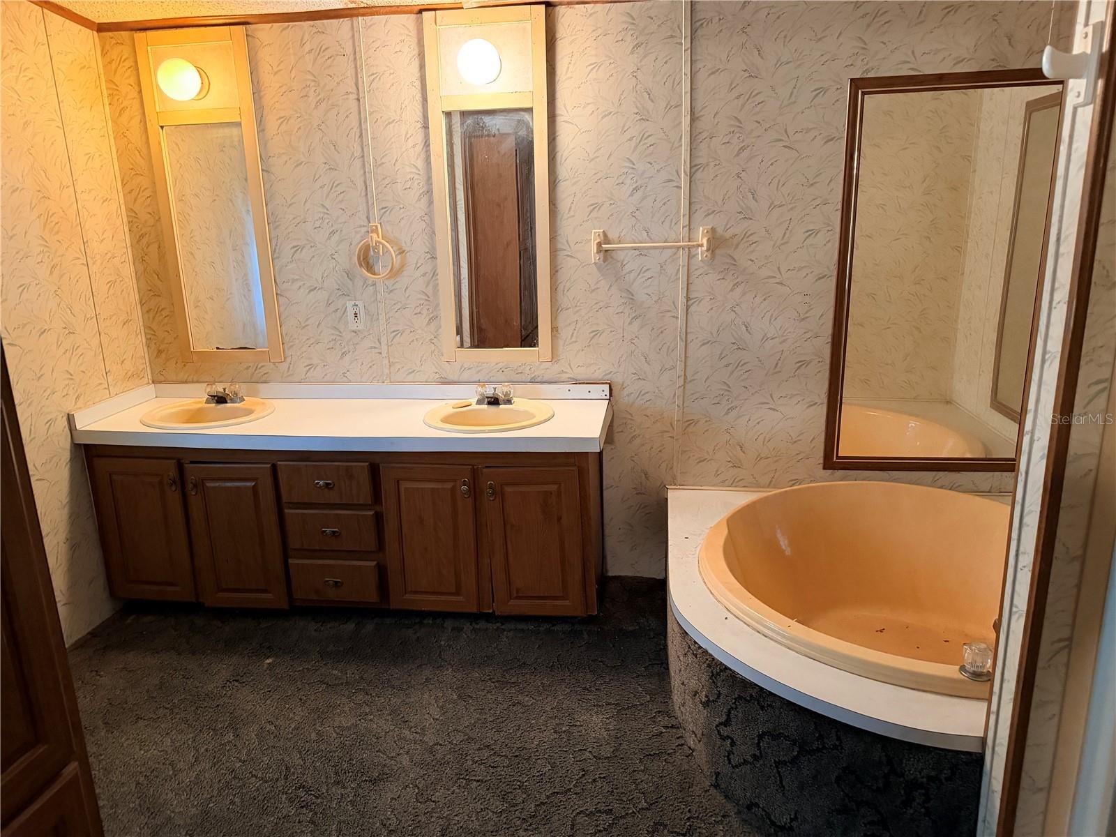 844 STRAIN BLVD, LAKELAND, FL, 33815