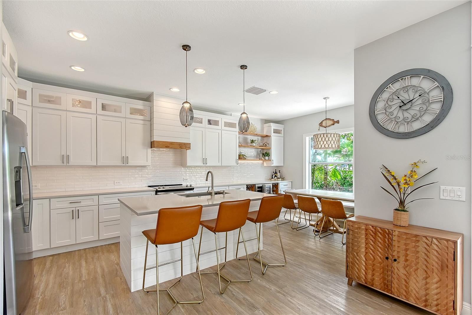 1738 SIESTA DR, SARASOTA, FL, 34239