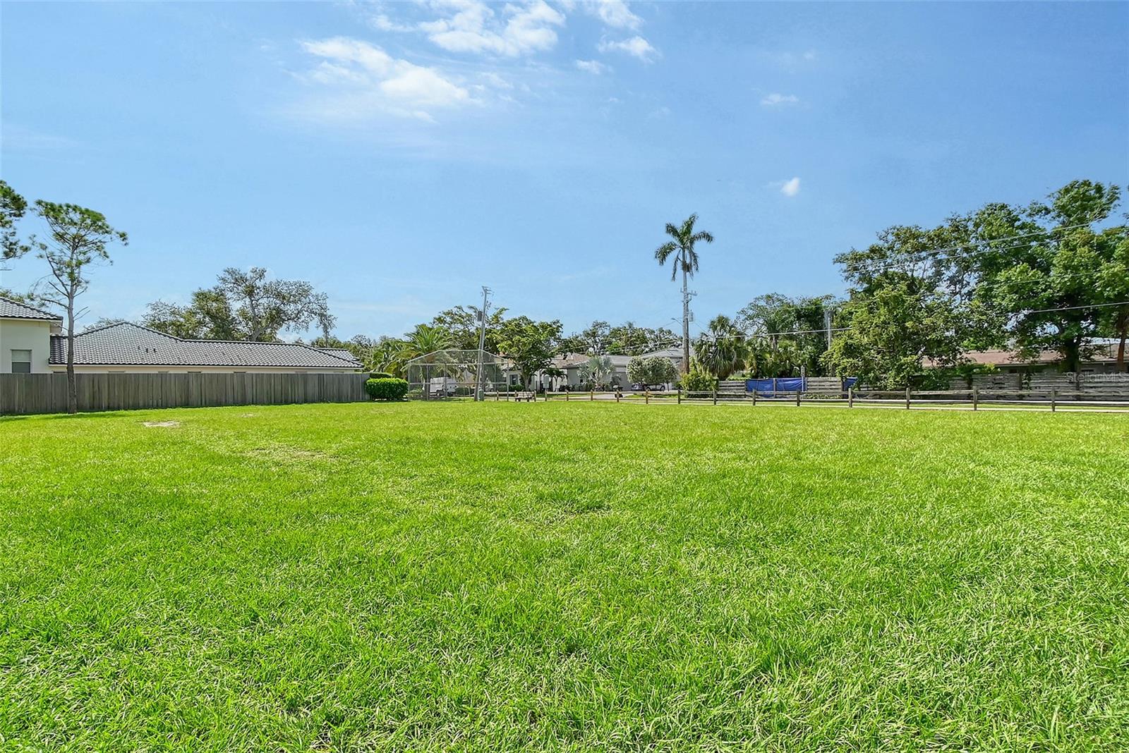 1738 SIESTA DR, SARASOTA, FL, 34239