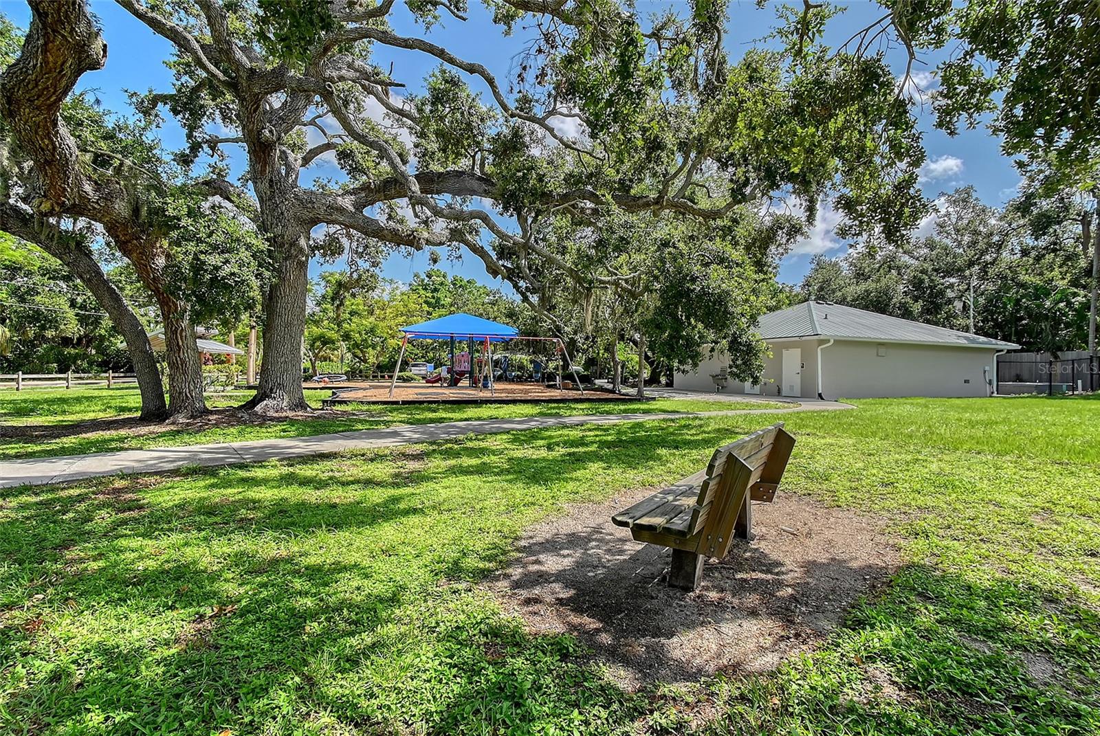 1738 SIESTA DR, SARASOTA, FL, 34239
