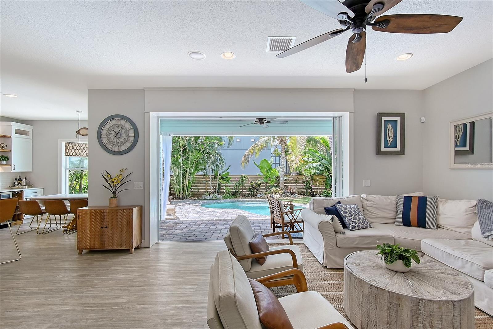 1738 SIESTA DR, SARASOTA, FL, 34239