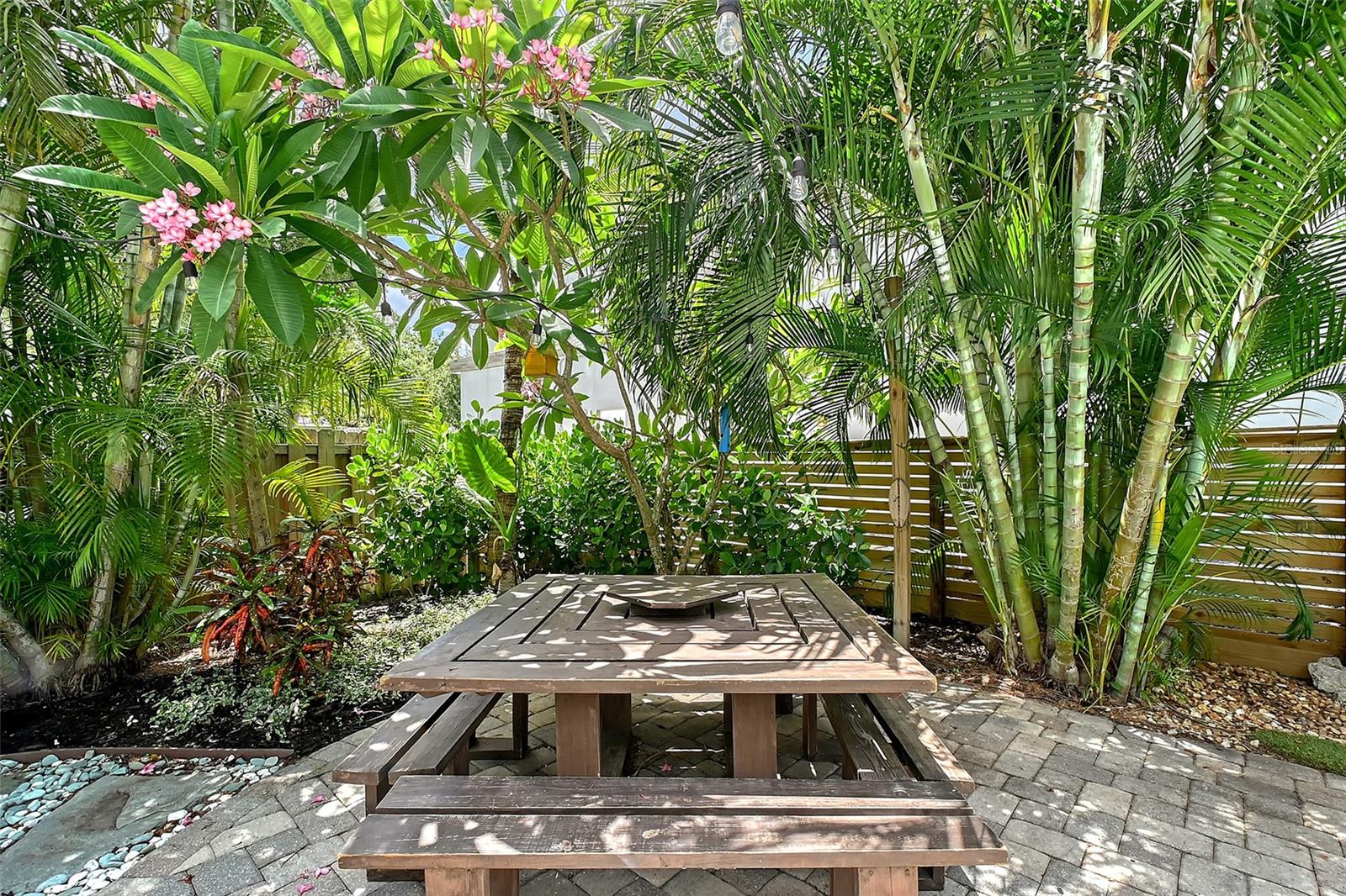 1738 SIESTA DR, SARASOTA, FL, 34239