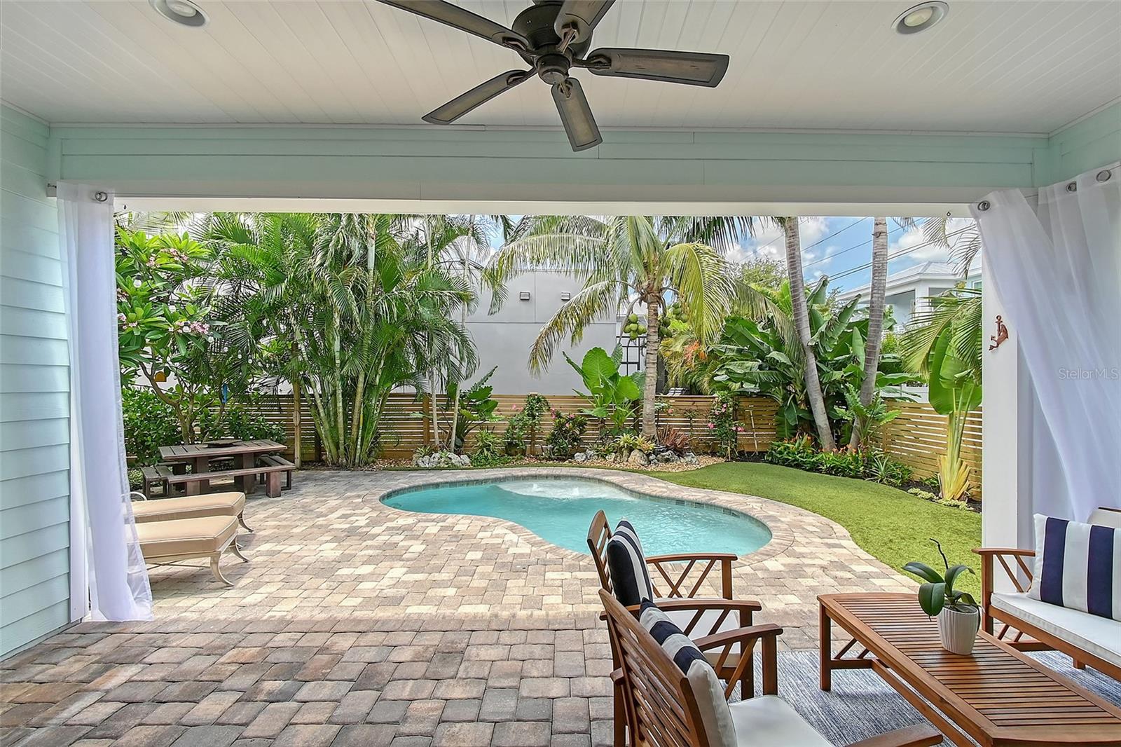 1738 SIESTA DR, SARASOTA, FL, 34239