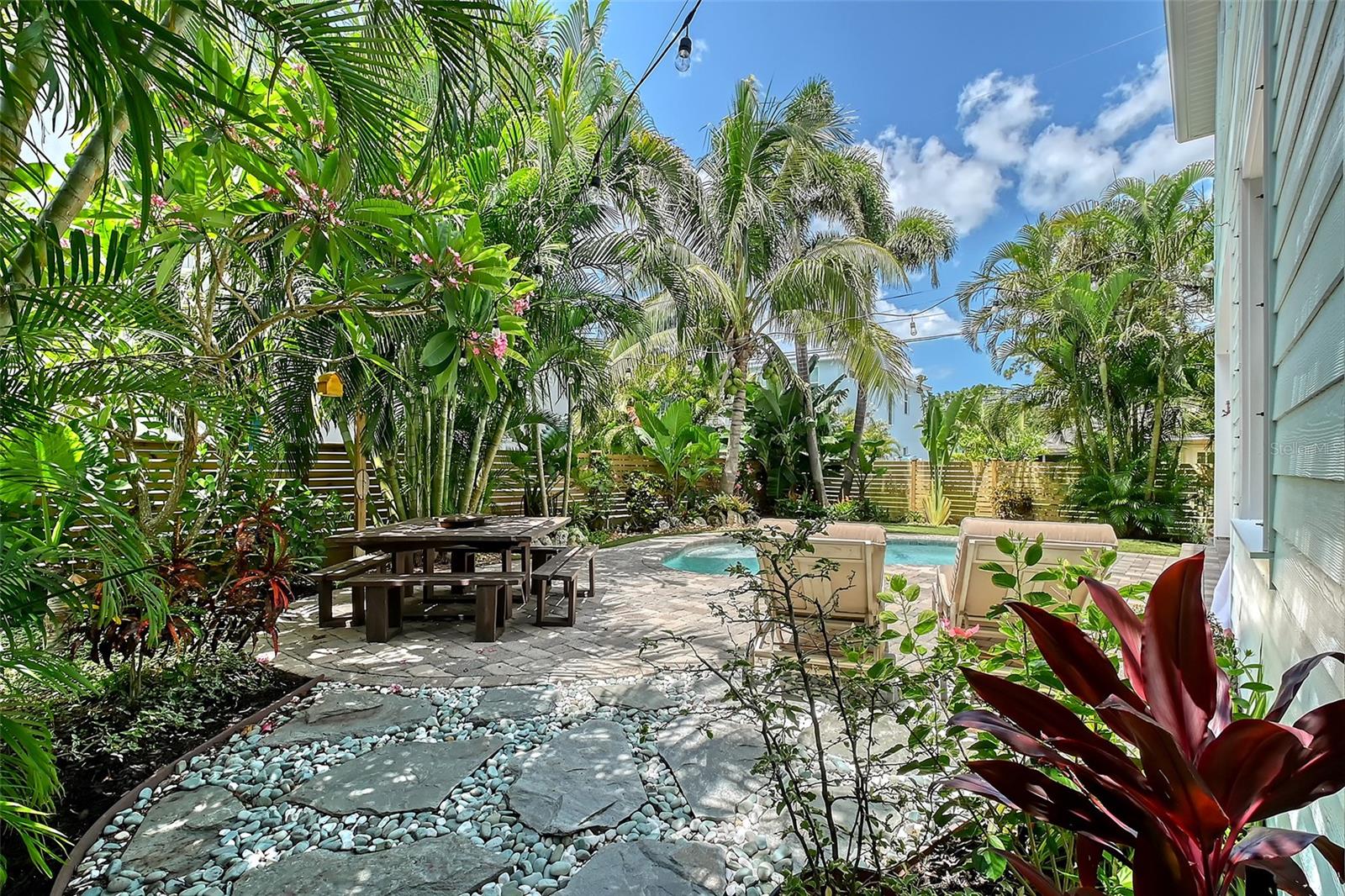1738 SIESTA DR, SARASOTA, FL, 34239