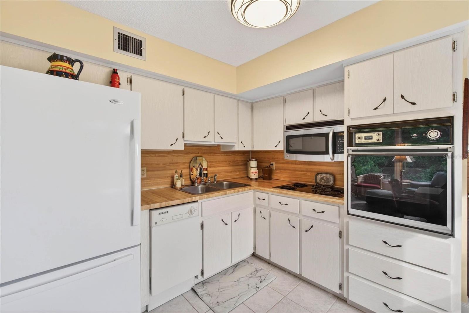 2461 RHODESIAN DR #51, CLEARWATER, FL, 33763