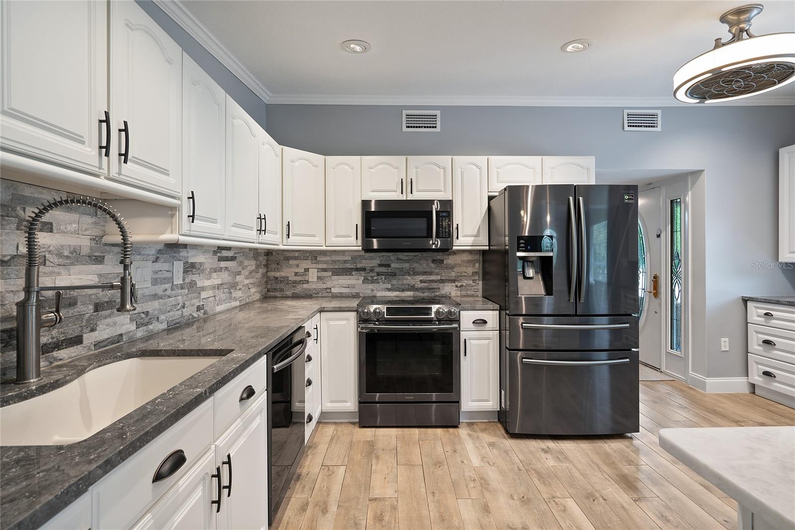 480 PALM DR, SANFORD, FL, 32771