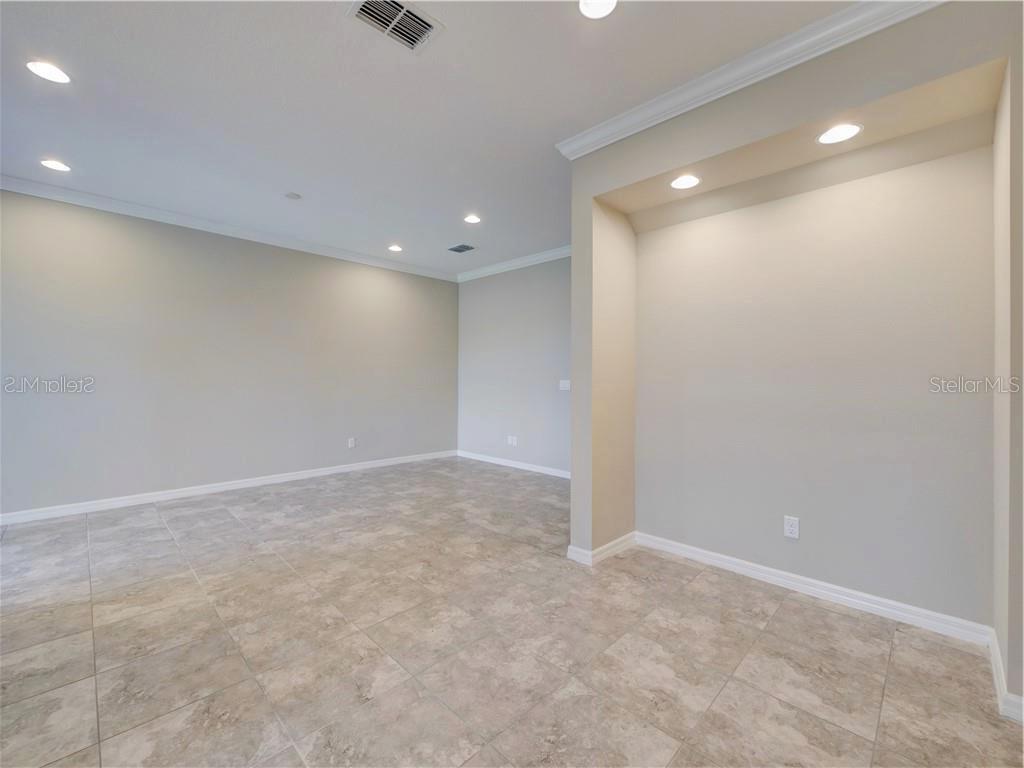 1074 AMBER LEAF TRL, WESLEY CHAPEL, FL, 33544