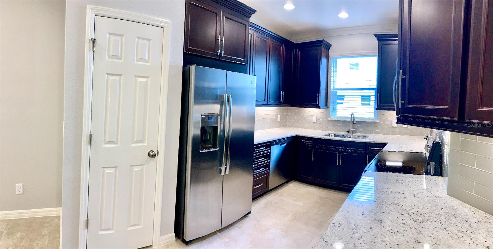 1074 AMBER LEAF TRL, WESLEY CHAPEL, FL, 33544