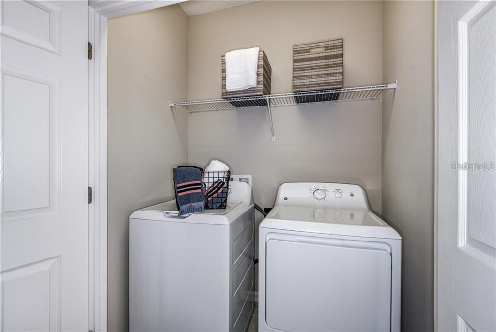 1074 AMBER LEAF TRL, WESLEY CHAPEL, FL, 33544