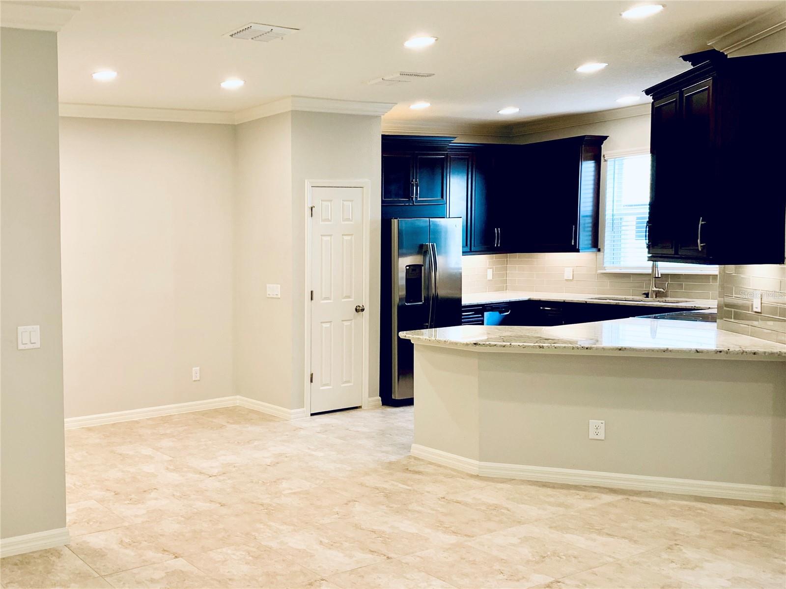 1074 AMBER LEAF TRL, WESLEY CHAPEL, FL, 33544