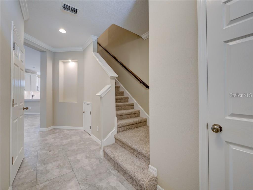 1074 AMBER LEAF TRL, WESLEY CHAPEL, FL, 33544