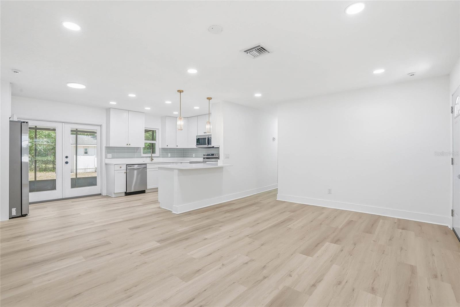 6040 KNOLLWOOD DR, RIDGE MANOR, FL, 33523