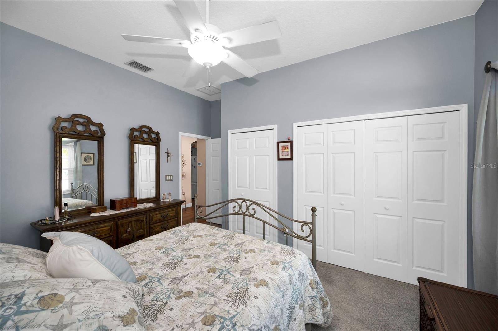 8202 WILD OAKS CIR, LARGO, FL, 33773