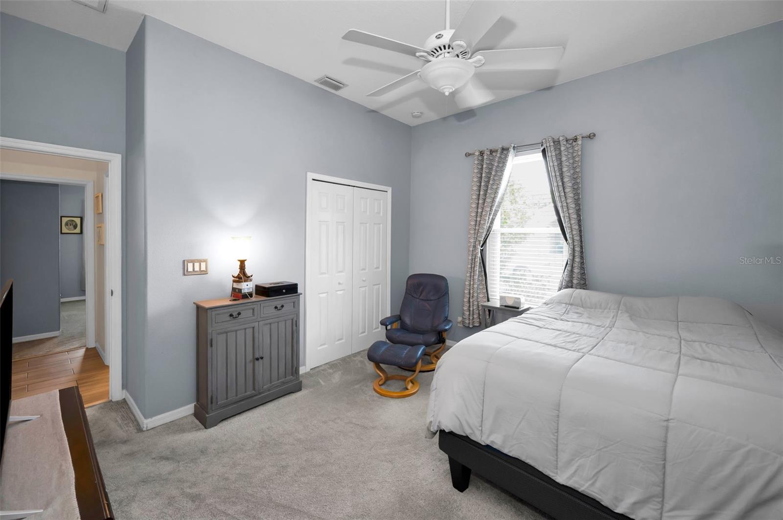 8202 WILD OAKS CIR, LARGO, FL, 33773