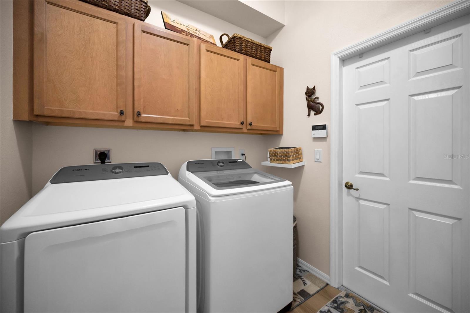 8202 WILD OAKS CIR, LARGO, FL, 33773