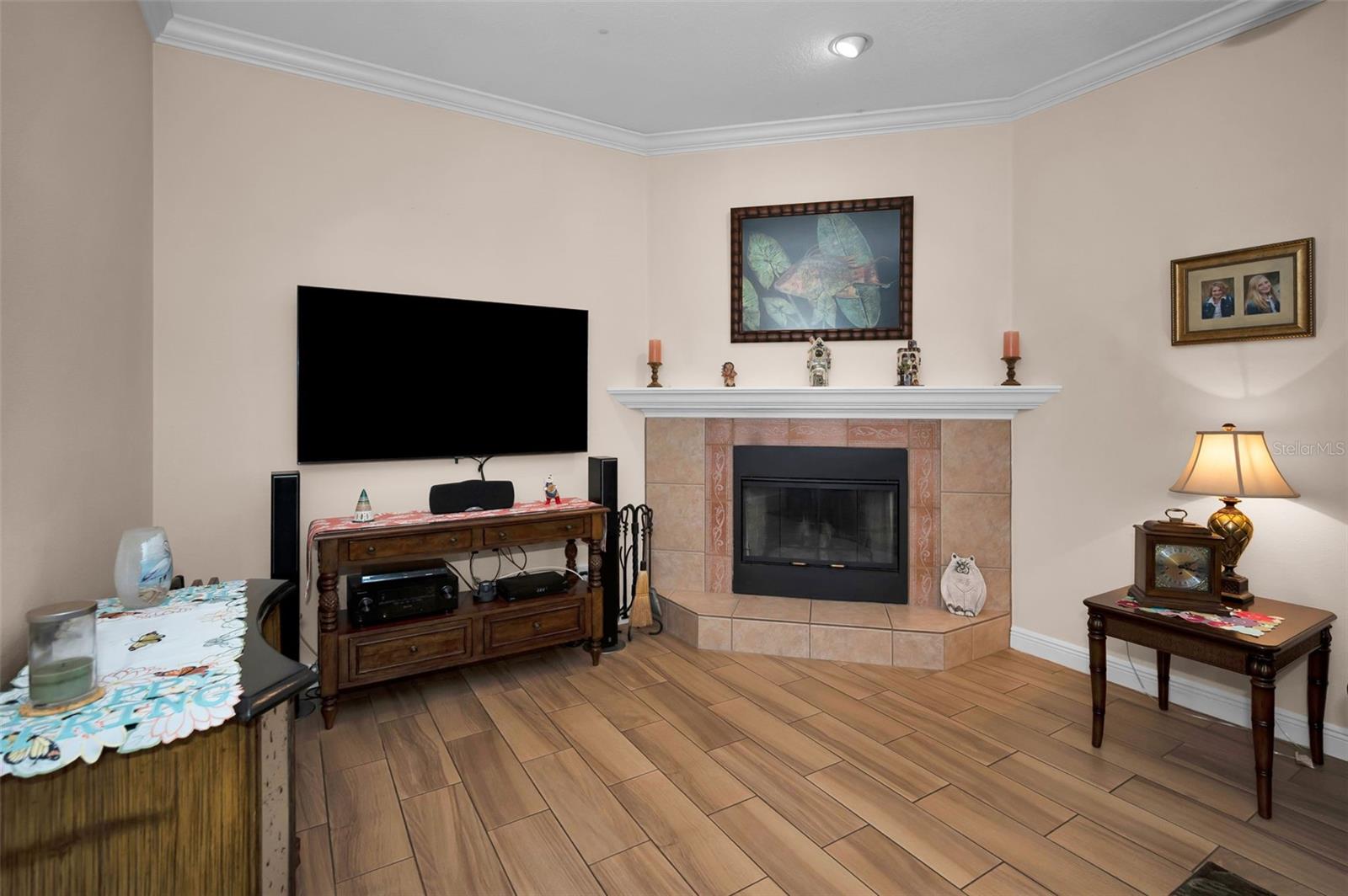 8202 WILD OAKS CIR, LARGO, FL, 33773