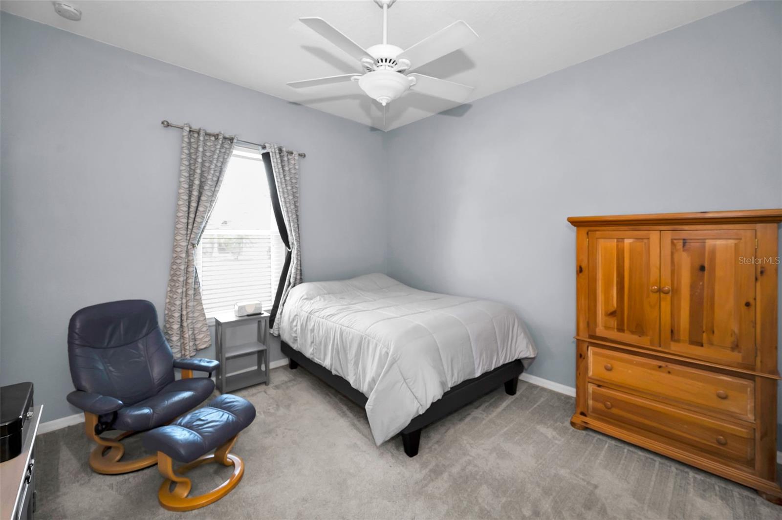 8202 WILD OAKS CIR, LARGO, FL, 33773
