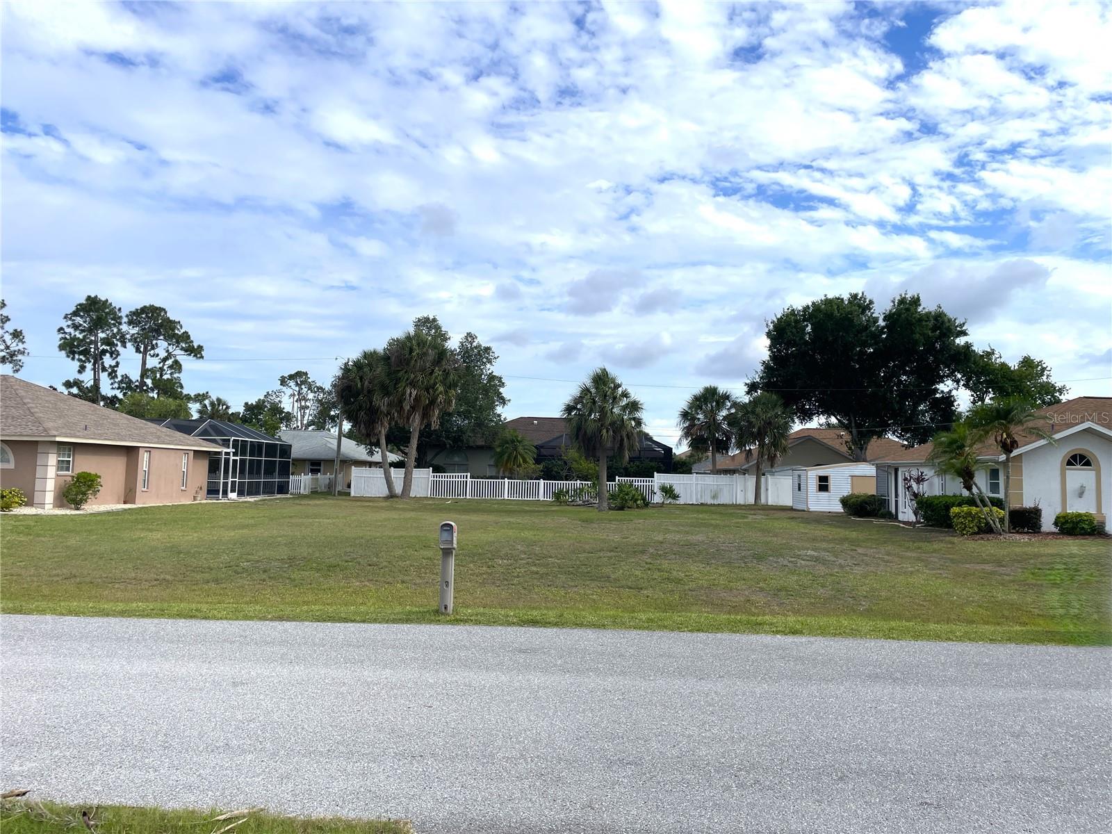 23372 MULLINS AVE, PORT CHARLOTTE, FL, 33954