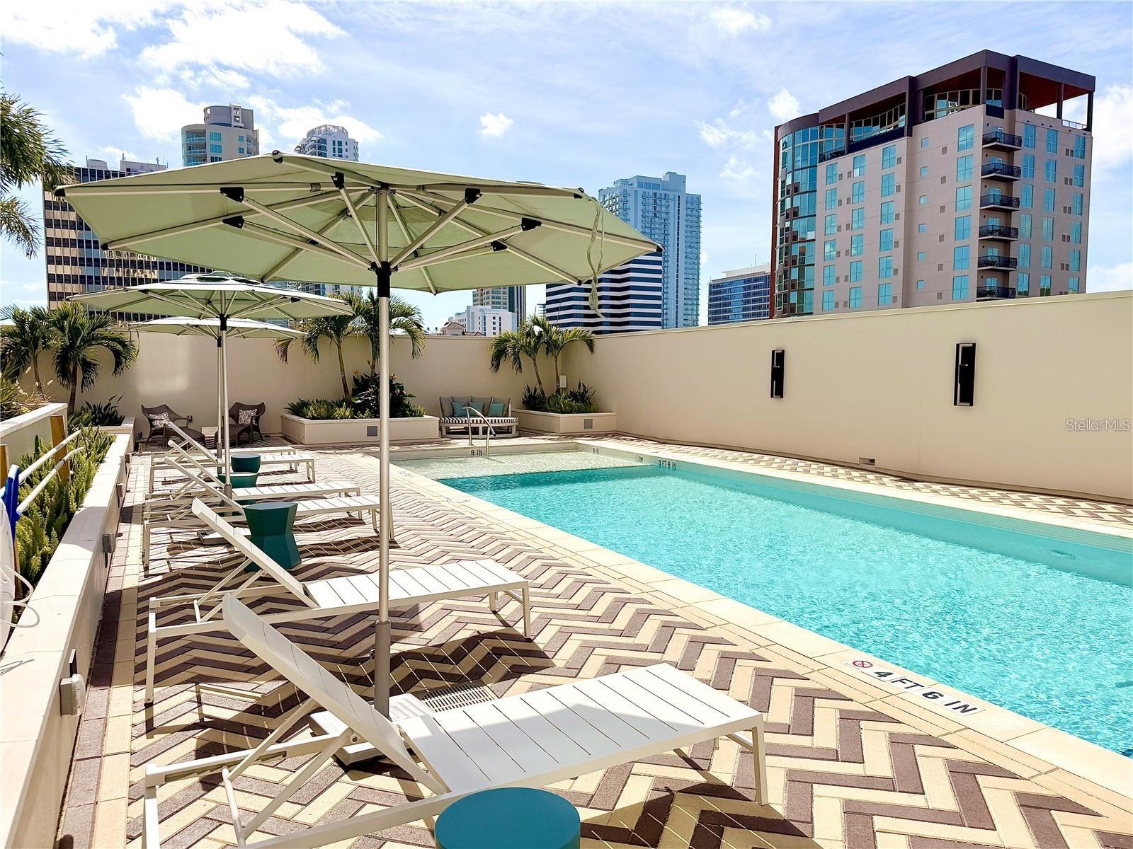 126 4TH AVE NE #601, ST PETERSBURG, FL, 33701