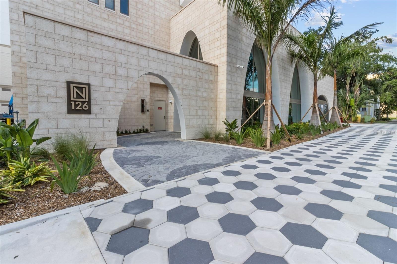 126 4TH AVE NE #601, ST PETERSBURG, FL, 33701