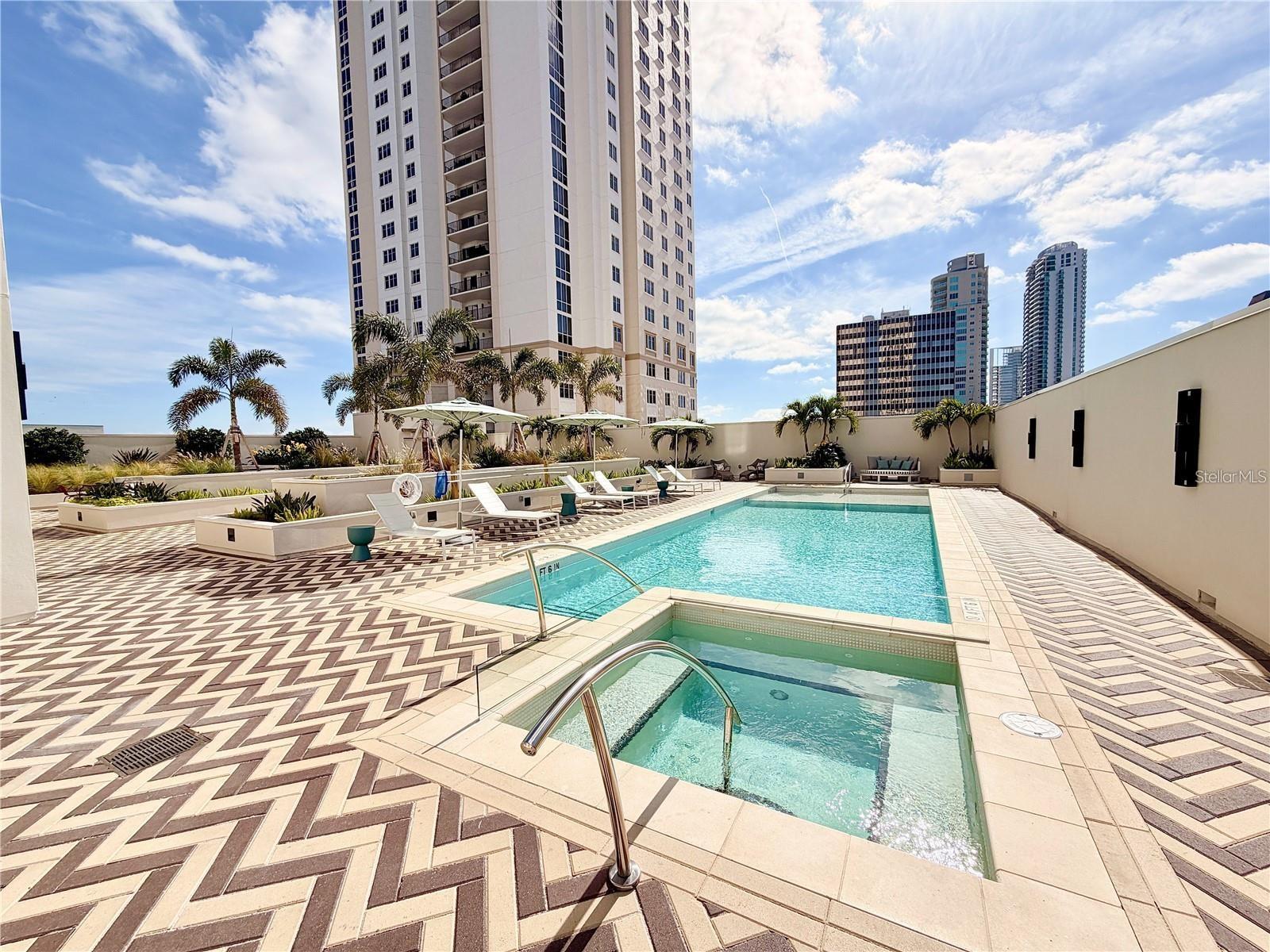 126 4TH AVE NE #601, ST PETERSBURG, FL, 33701