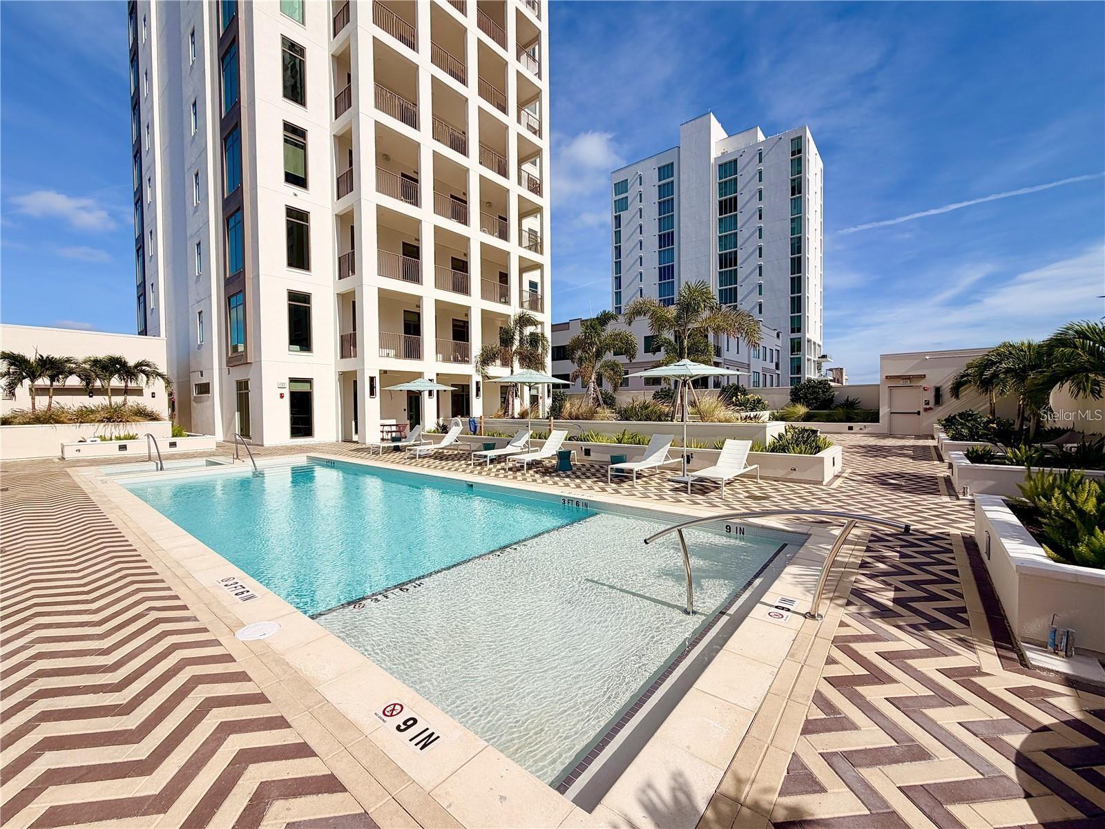 126 4TH AVE NE #601, ST PETERSBURG, FL, 33701