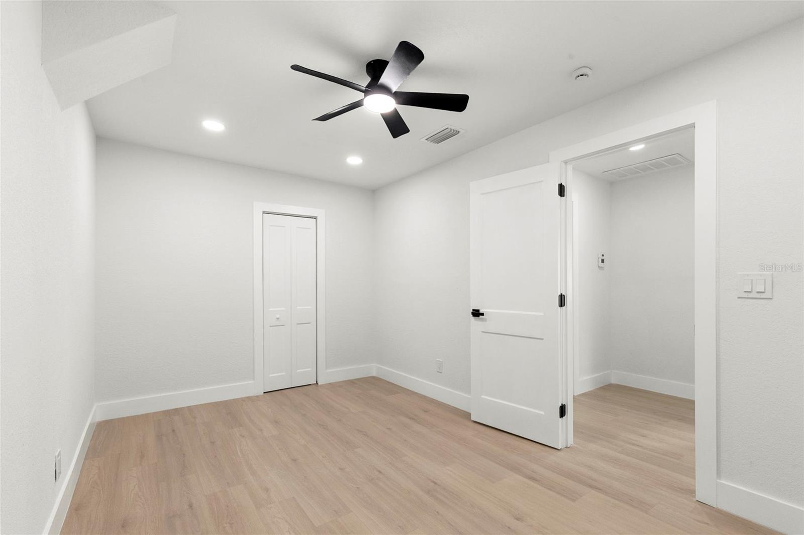 5501 N ALBANY AVE, TAMPA, FL, 33603