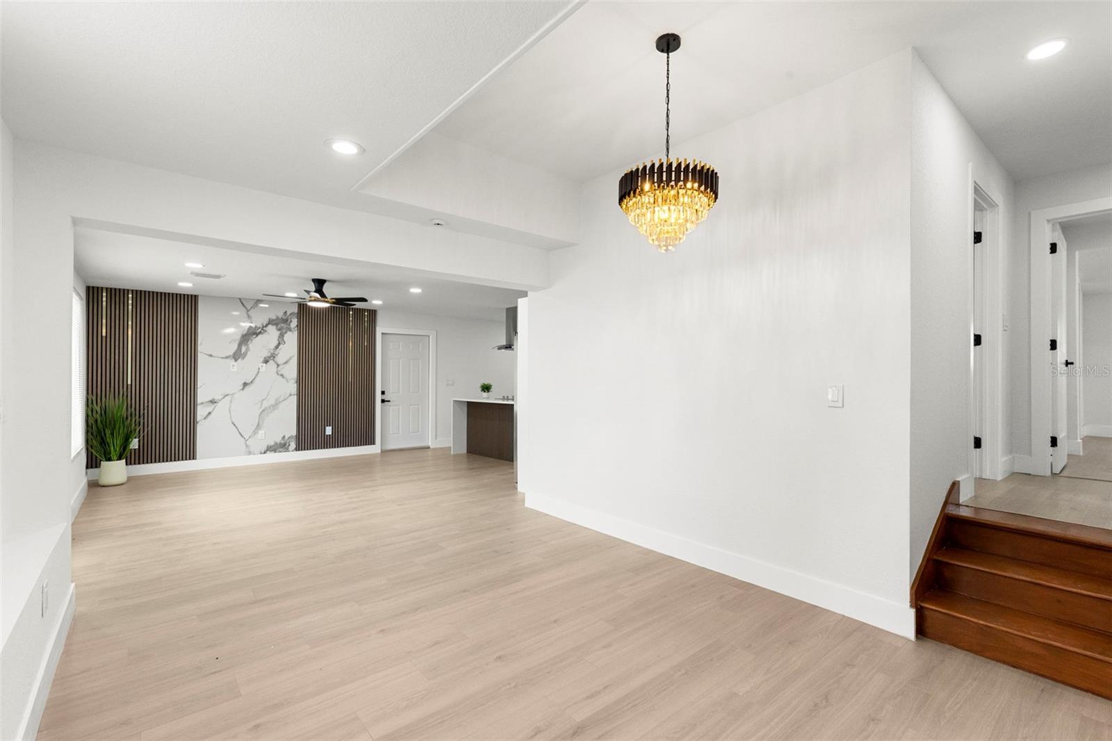 5501 N ALBANY AVE, TAMPA, FL, 33603
