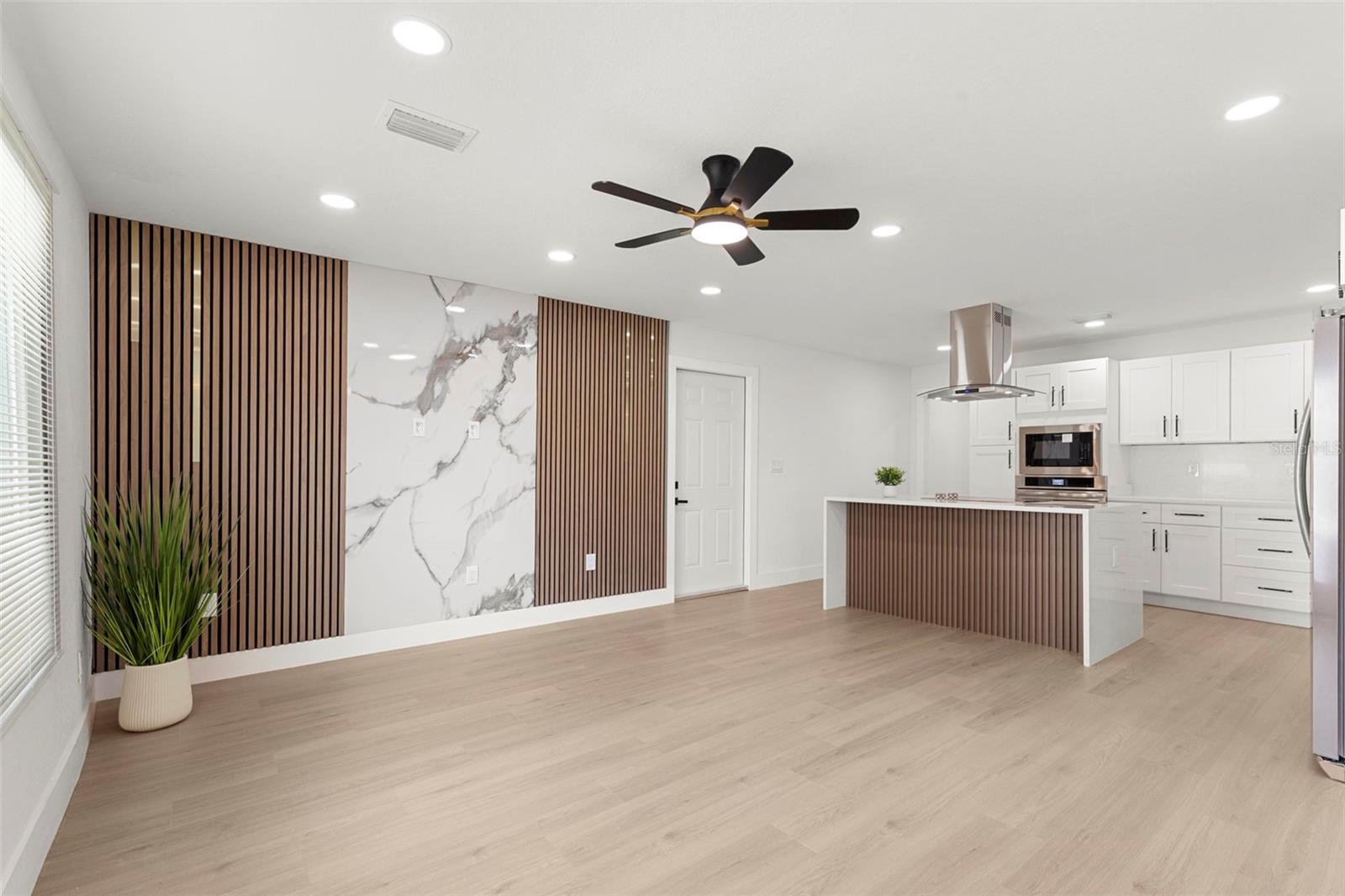 5501 N ALBANY AVE, TAMPA, FL, 33603