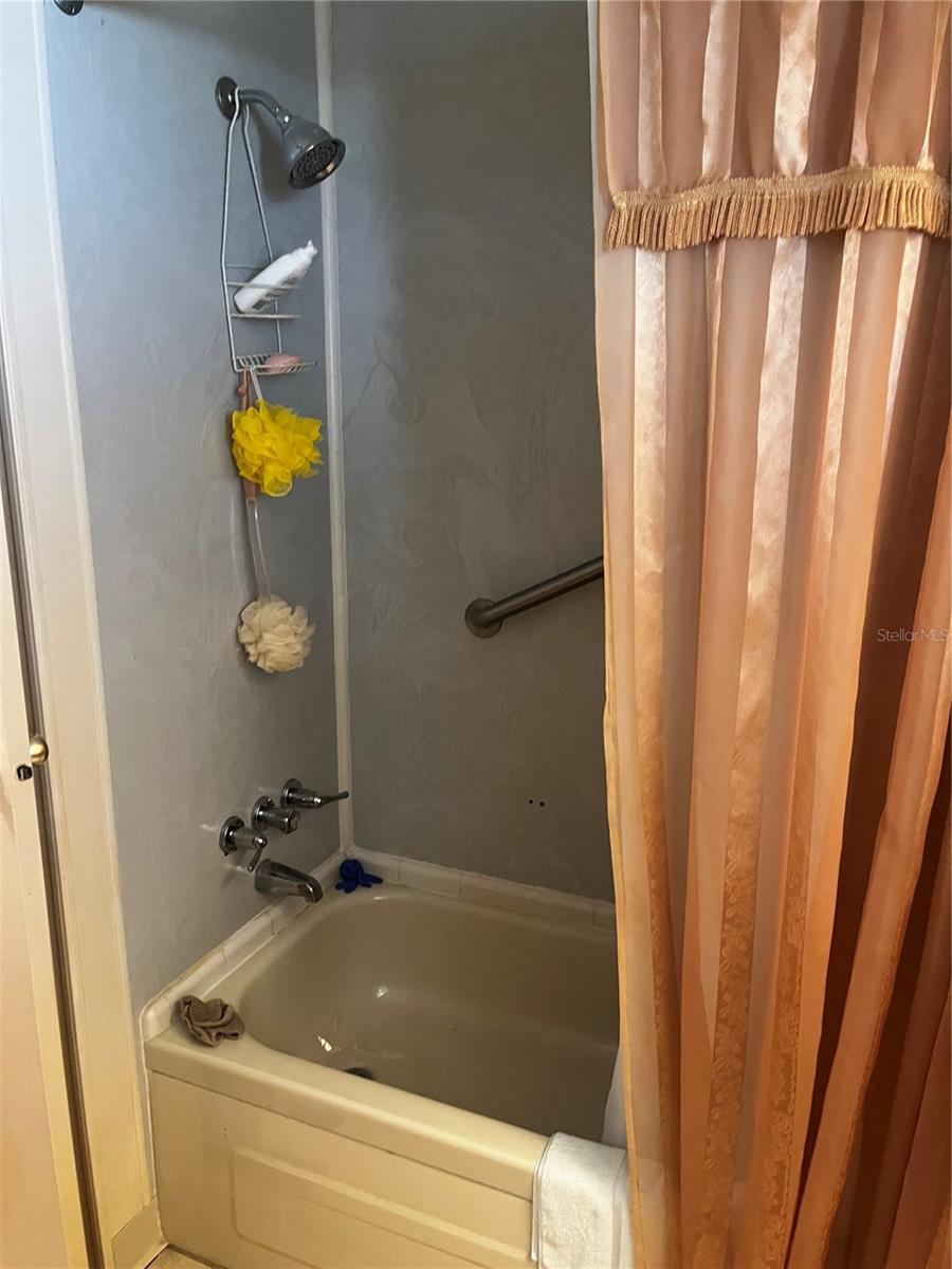 192 PHILADELPHIA BLVD #9, PALM HARBOR, FL, 34684