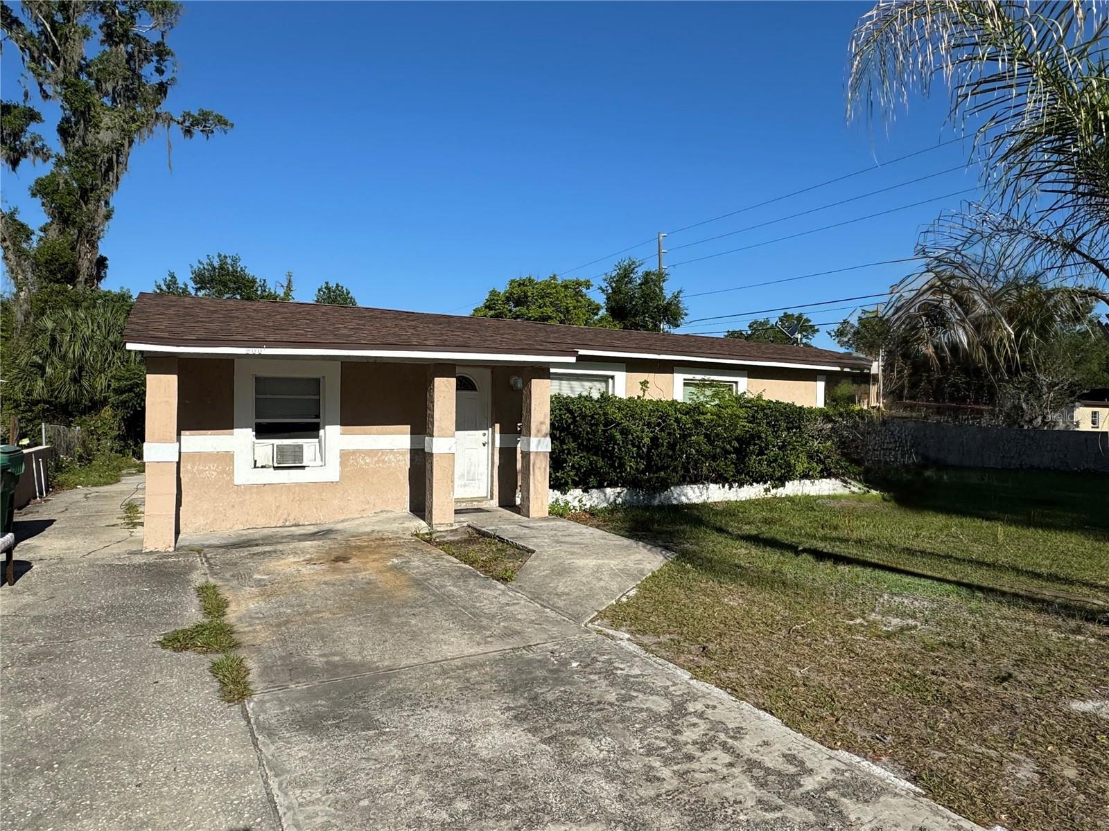 900 SHERWOOD DR, DELAND, FL, 32720