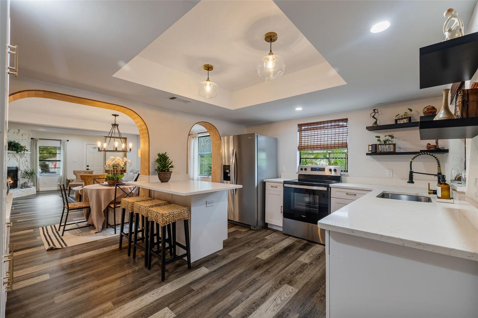 1411 E HENRY AVE, TAMPA, FL, 33604