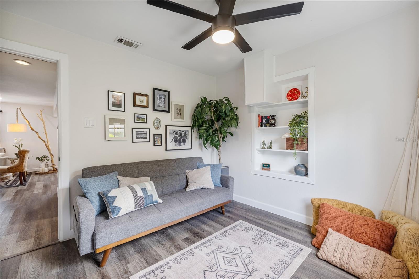 1411 E HENRY AVE, TAMPA, FL, 33604