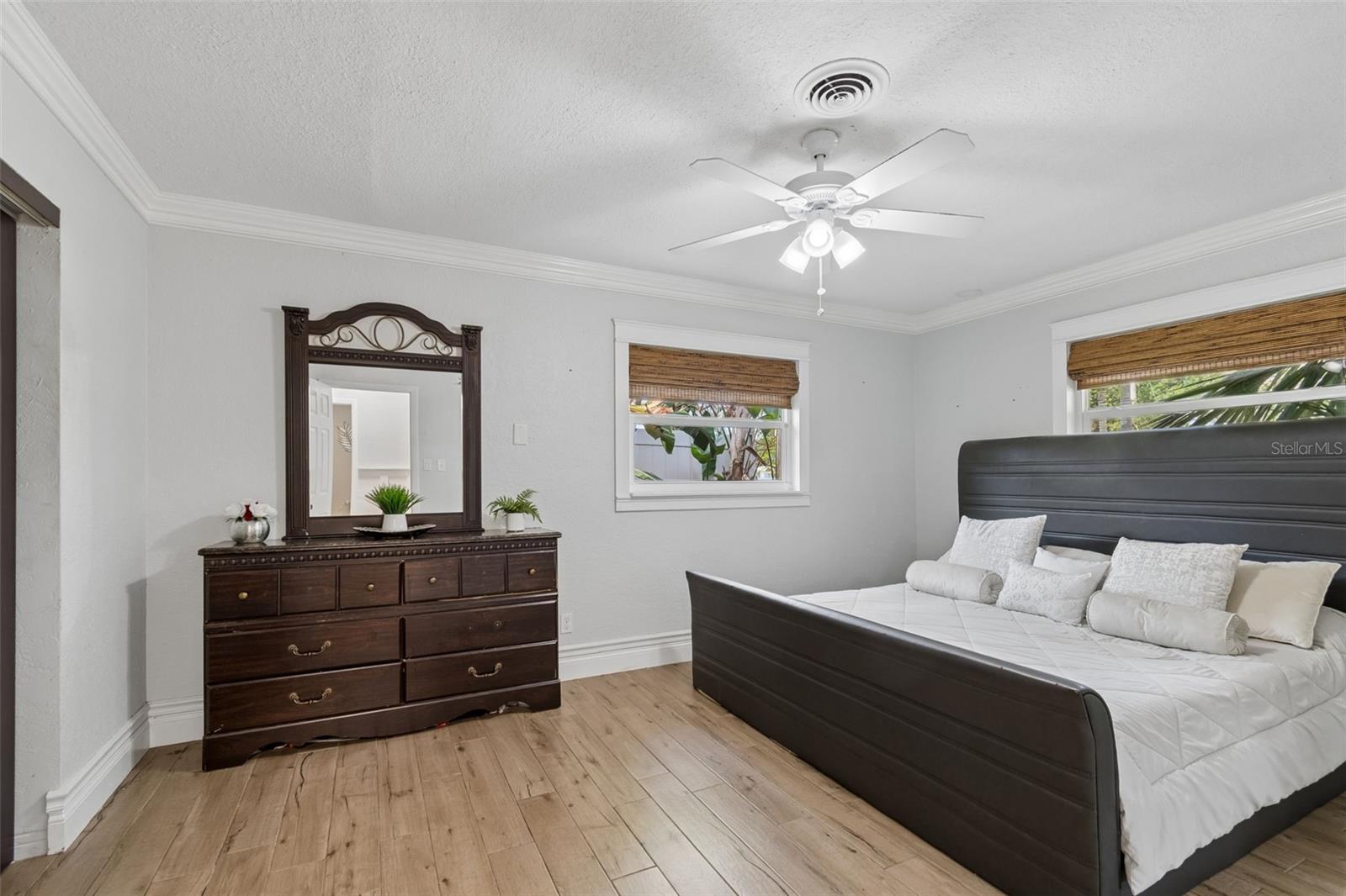 2790 PINELLAS POINT DR S, ST PETERSBURG, FL, 33712