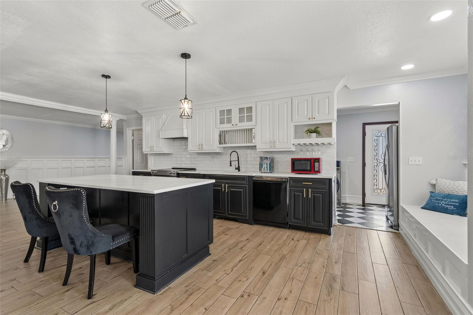 2790 PINELLAS POINT DR S, ST PETERSBURG, FL, 33712