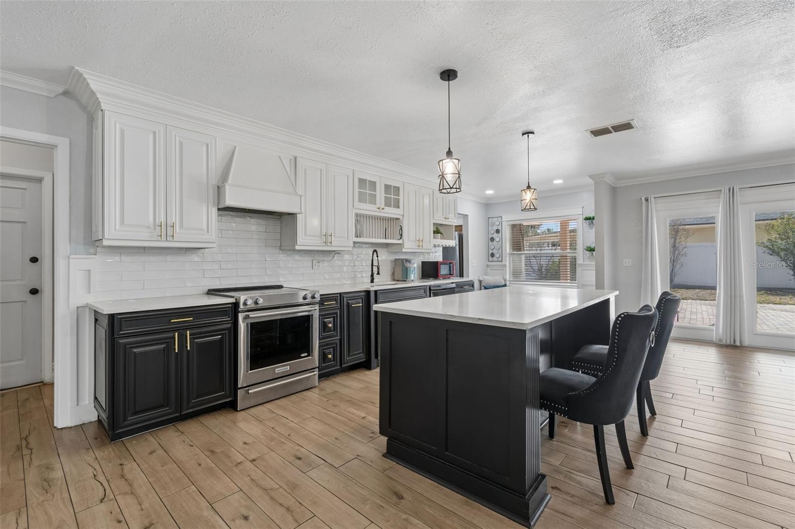 2790 PINELLAS POINT DR S, ST PETERSBURG, FL, 33712