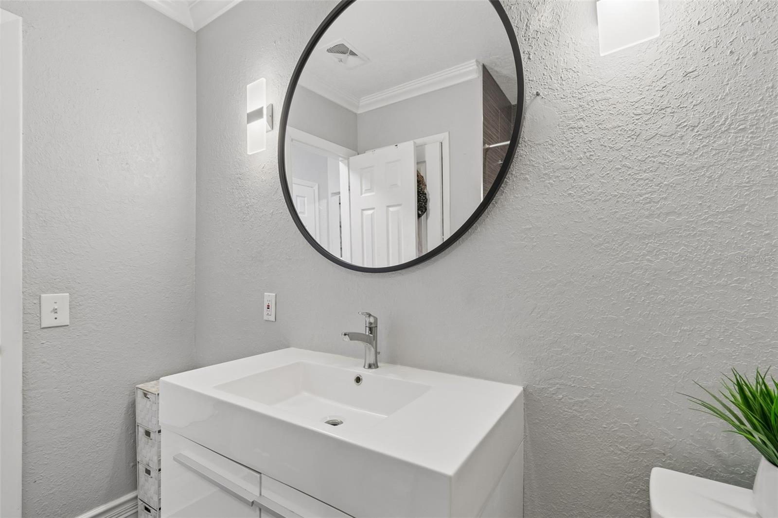 2790 PINELLAS POINT DR S, ST PETERSBURG, FL, 33712